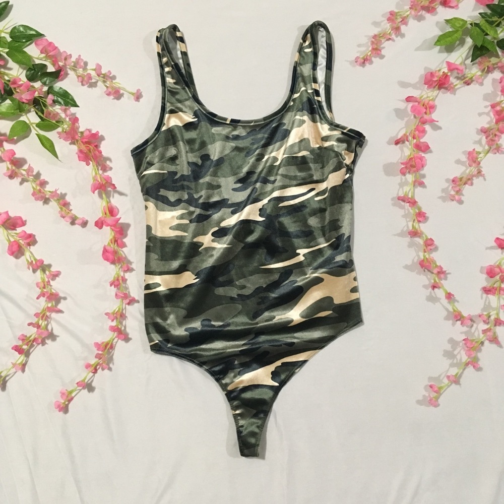 ‼️Final Price‼️Fashion nova NWT bodysuit